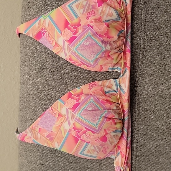 EUC Victoria's Secret Bikini Halter Neon Top size Small - Picture 3 of 5